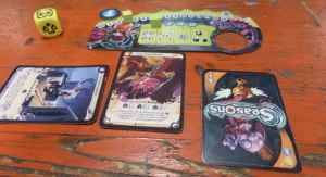 UN EXEMPLE DE PLATEAU PERSONNEL EN COURS DE PARTIE